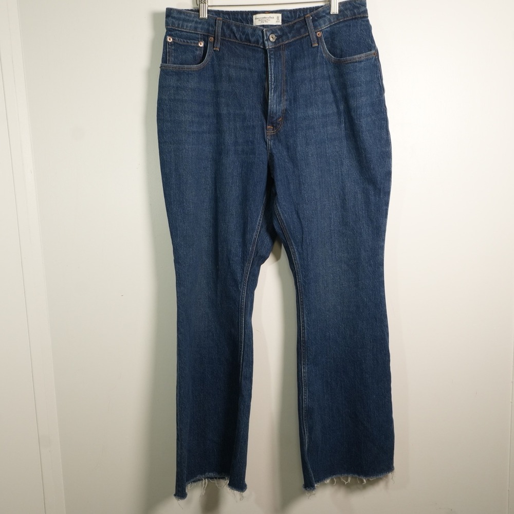 Abercrombie & Fitch The Vintage Flare Jeans Womens 32/14s Blue High Rise Raw Hem